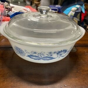 Vintage oven bake casserole dish